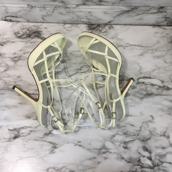 Report Signature Women's Cream Strappy Sandals - Picture 8 of 12